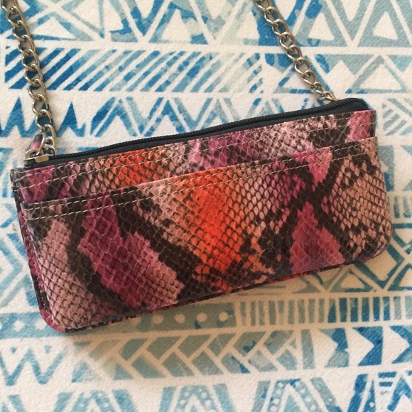Crossbody Wallet - Picture 2 of 6